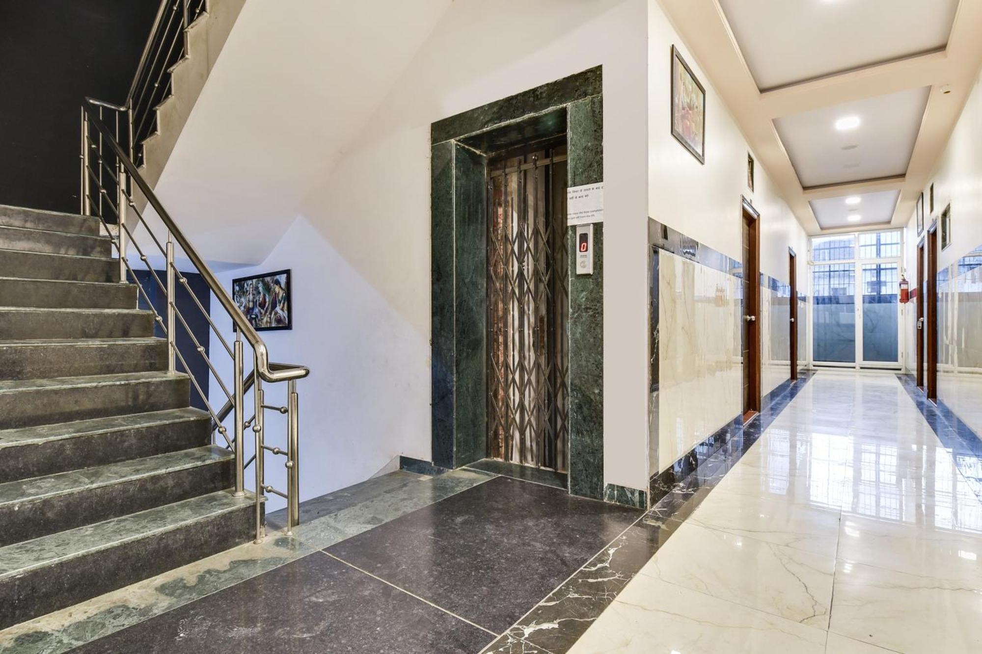 Super Hotel O Ratnam Palace 烏代浦 外观 照片