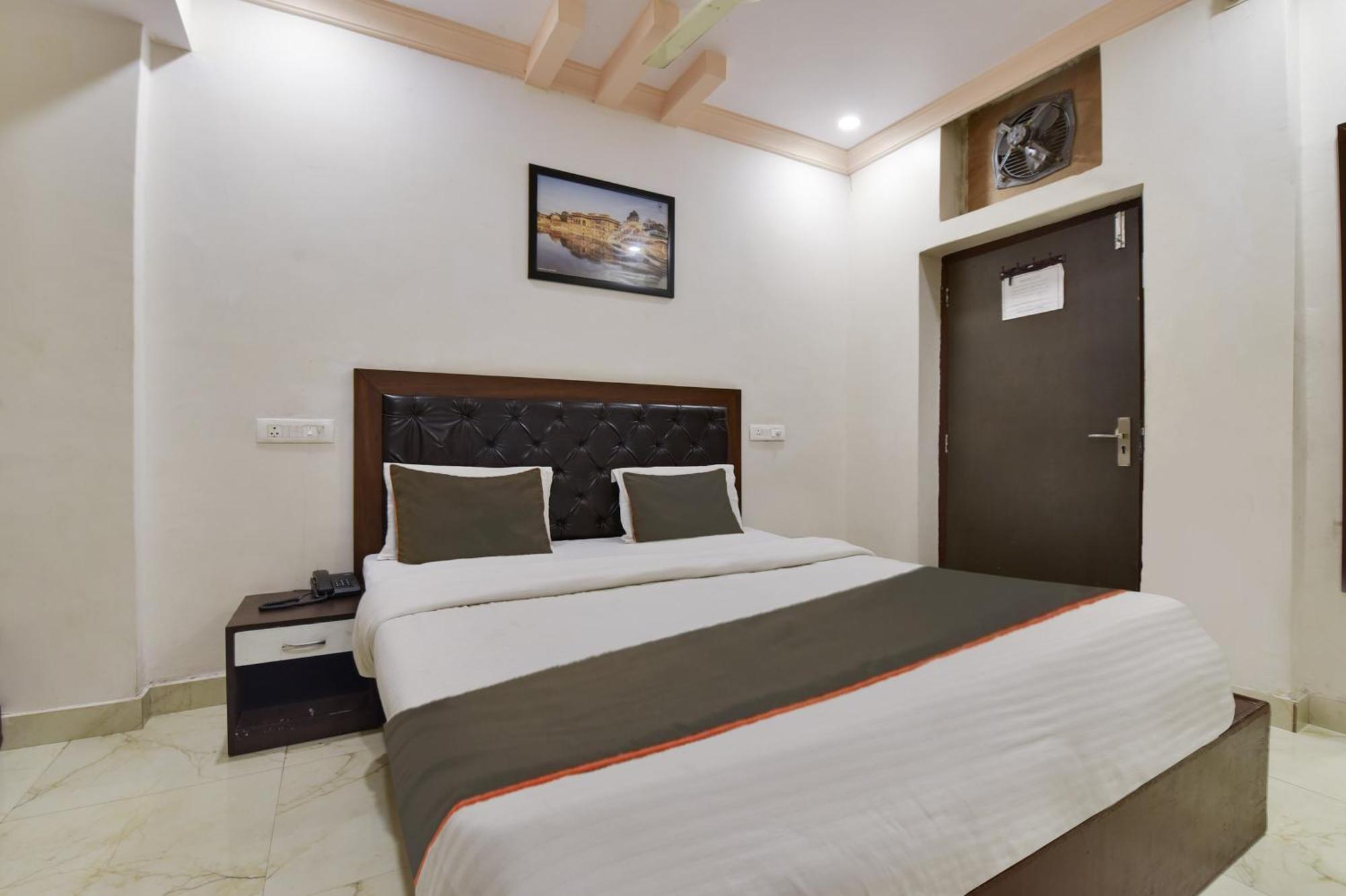 Super Hotel O Ratnam Palace 烏代浦 外观 照片