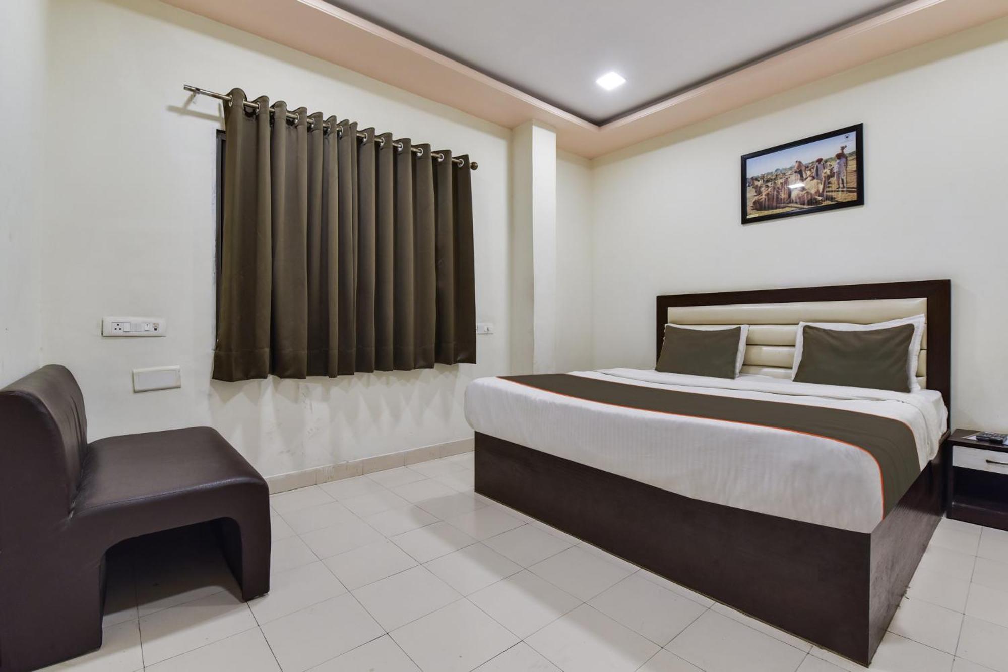 Super Hotel O Ratnam Palace 烏代浦 外观 照片