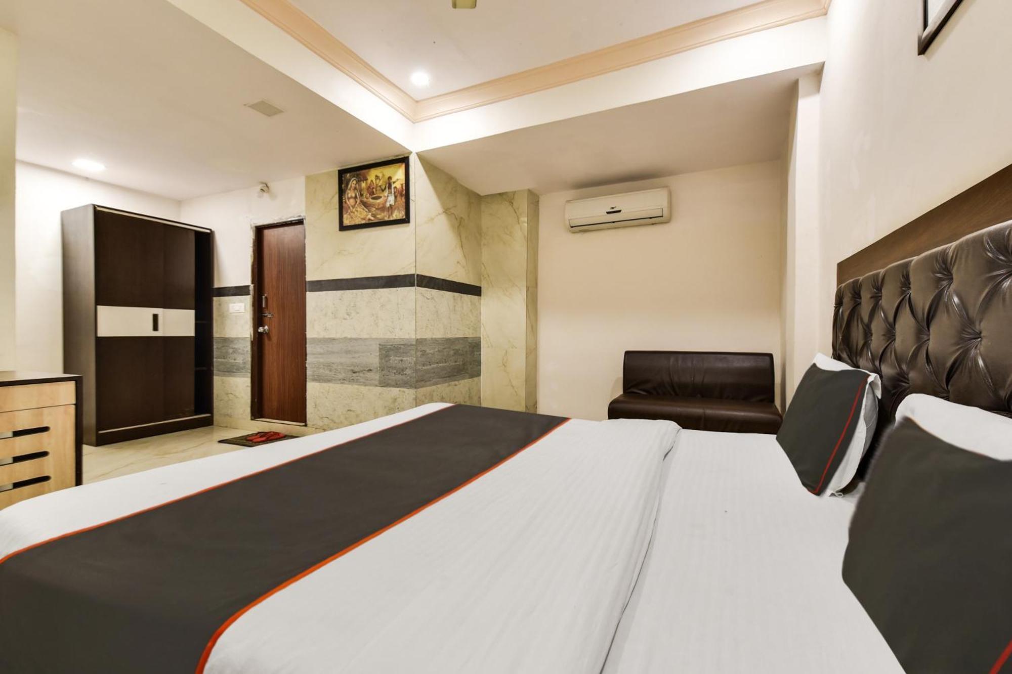 Super Hotel O Ratnam Palace 烏代浦 外观 照片
