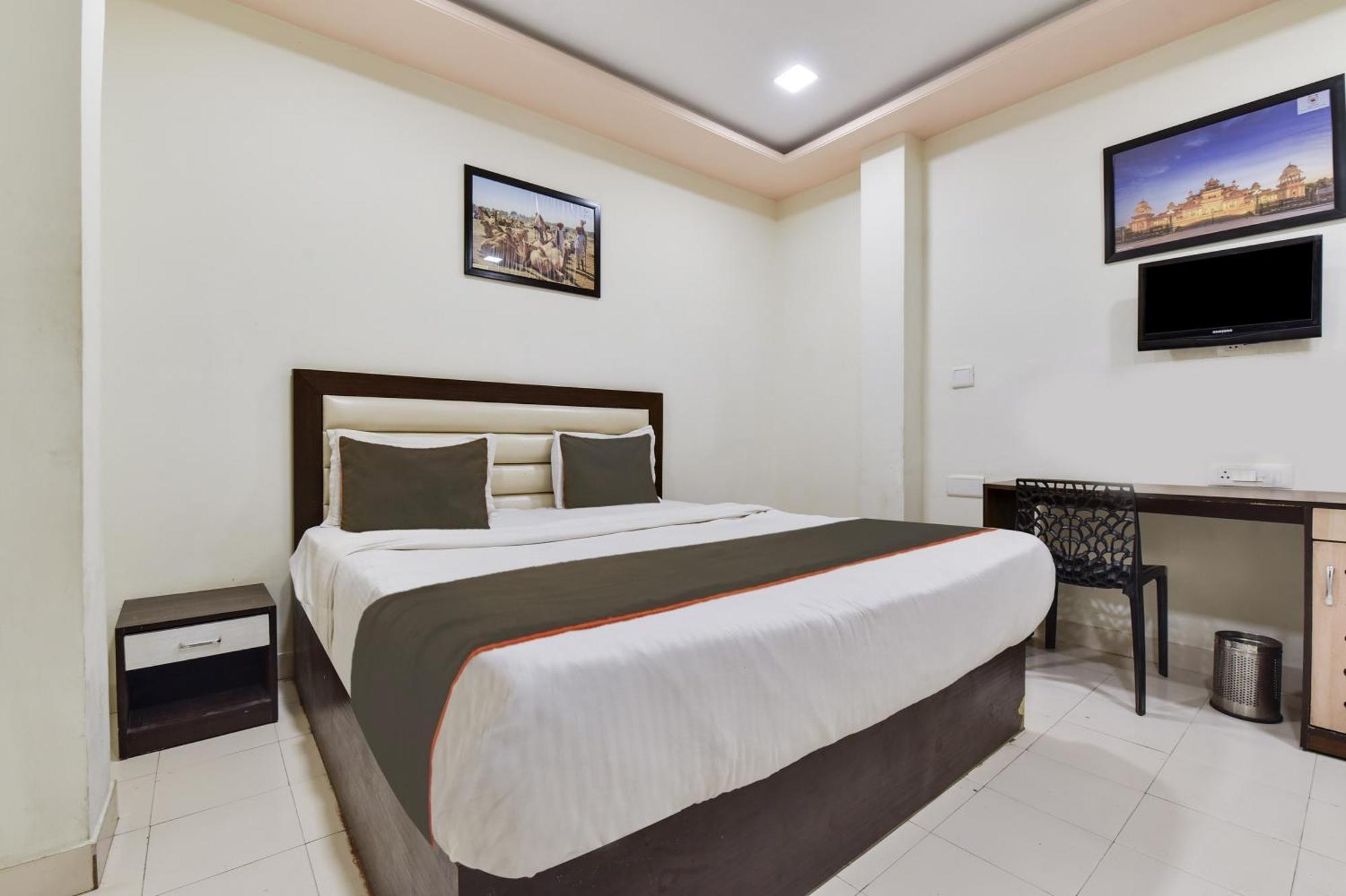 Super Hotel O Ratnam Palace 烏代浦 外观 照片